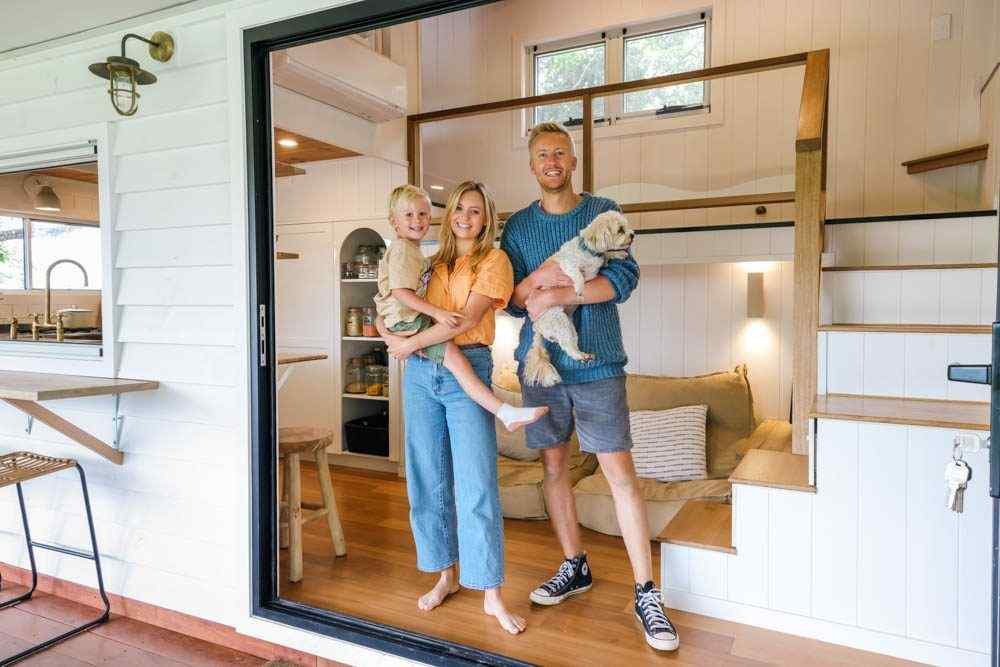 Stunning Tiny House Homestead In The Noosa Hinterland